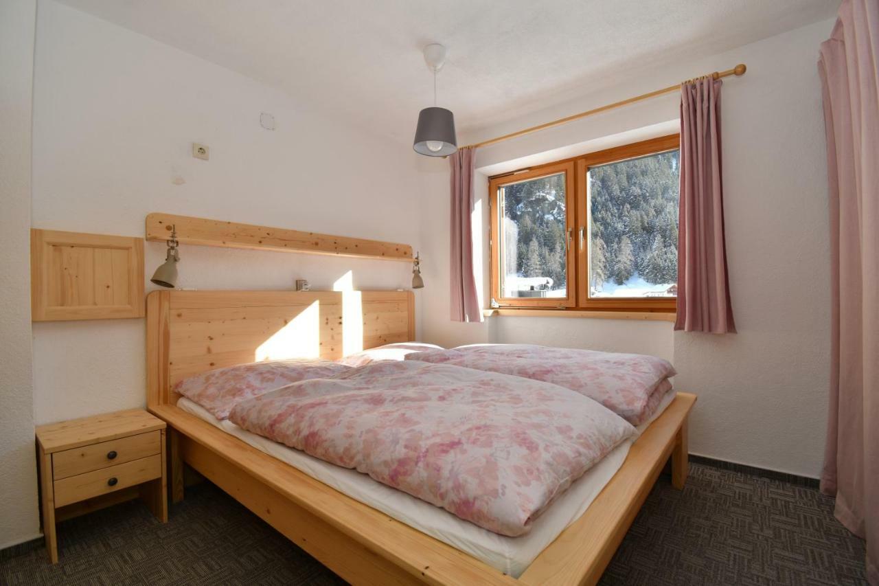 Haus Hubertus Apartment Sankt Leonhard im Pitztal Exterior foto