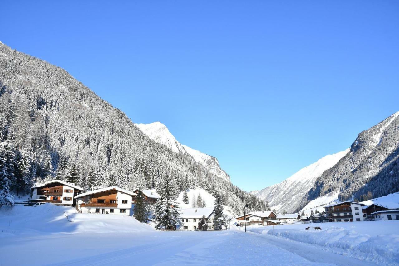 Haus Hubertus Apartment Sankt Leonhard im Pitztal Exterior foto
