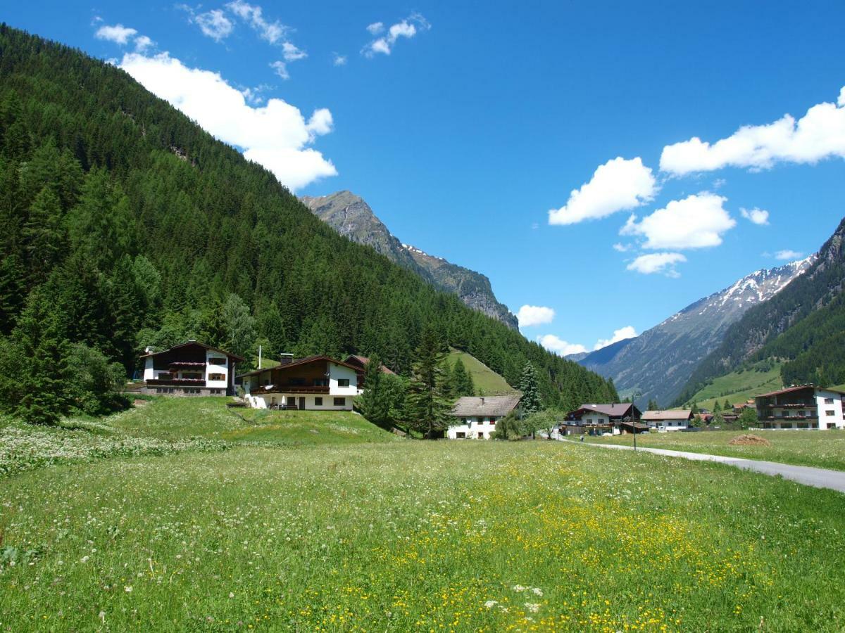 Haus Hubertus Apartment Sankt Leonhard im Pitztal Exterior foto